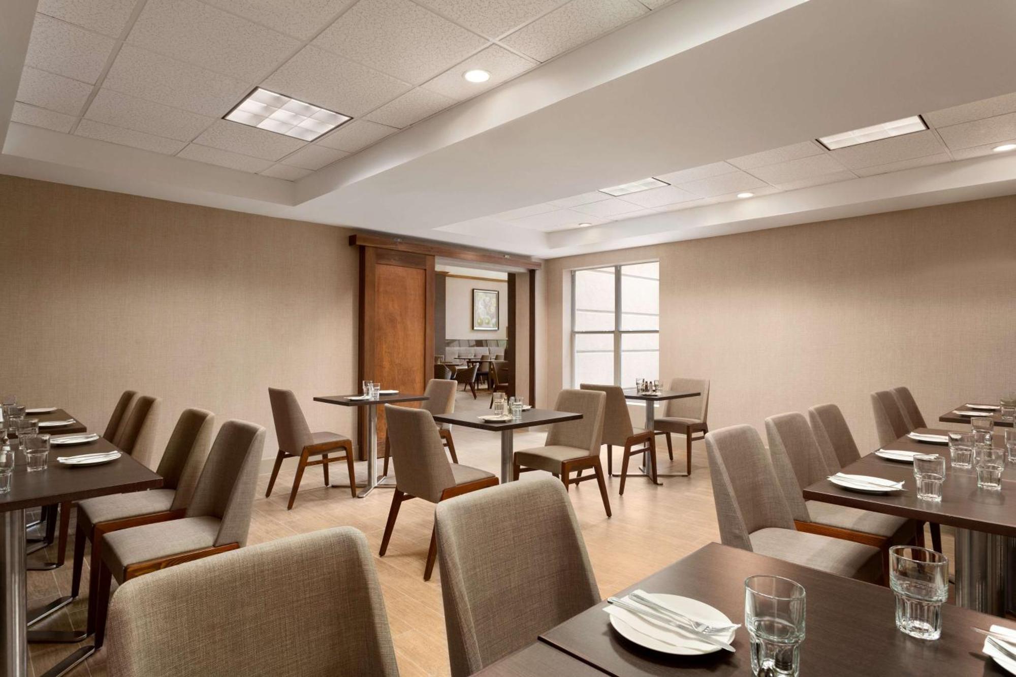 Homewood By Hilton Orlando-international Drive Convention Center 3*